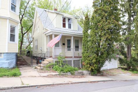 10 Daggett Terrace Schenectady NY 12307