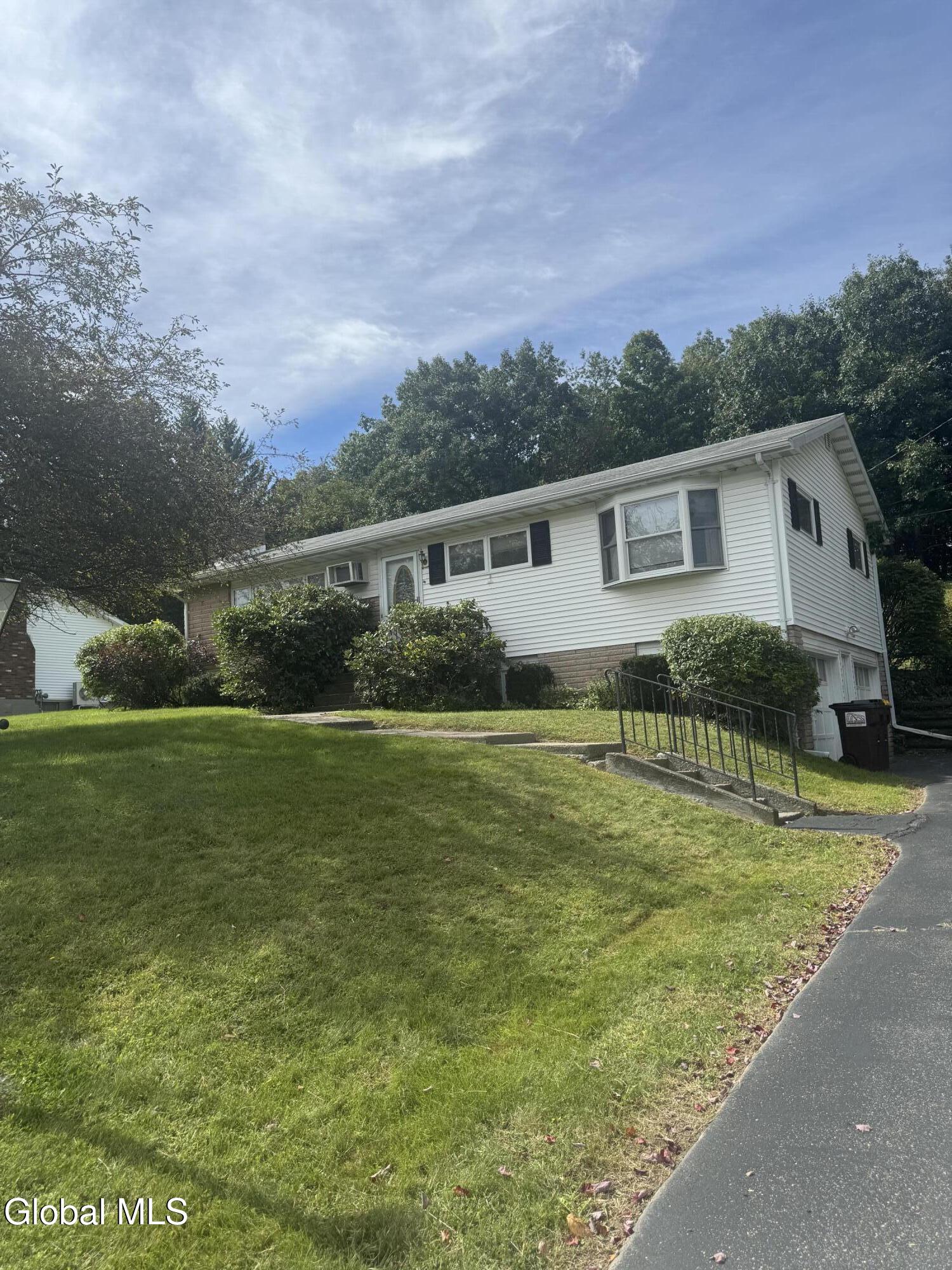 16 Judd Lane Wynantskill NY 12198