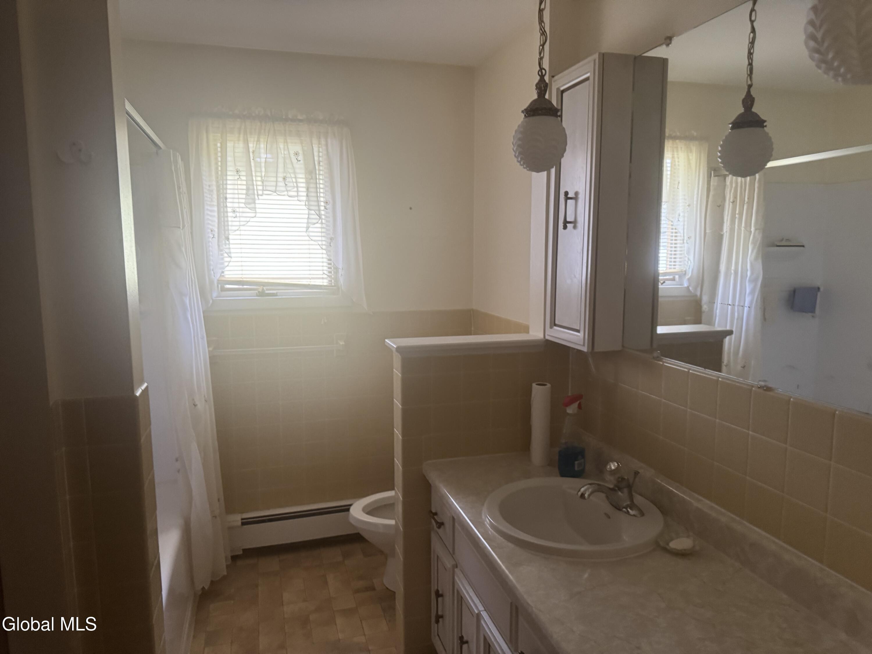 16 Judd Lane Wynantskill NY 12198