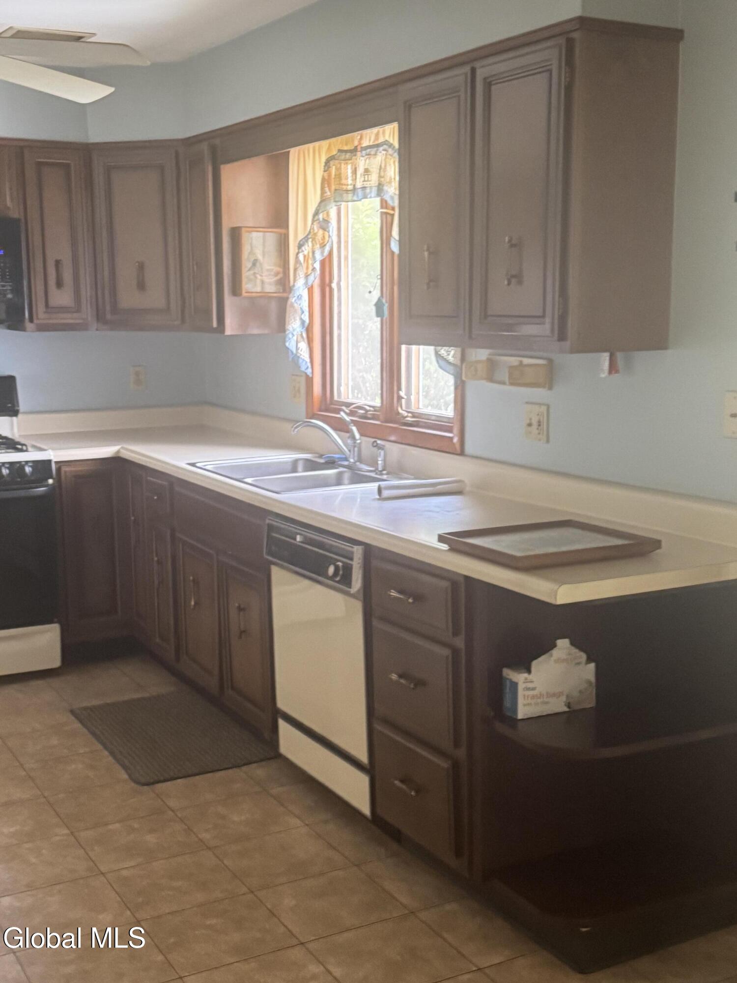 16 Judd Lane Wynantskill NY 12198