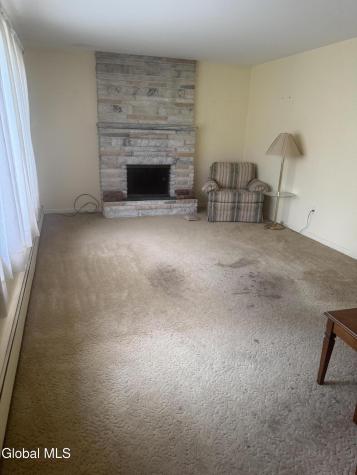 16 Judd Lane Wynantskill NY 12198