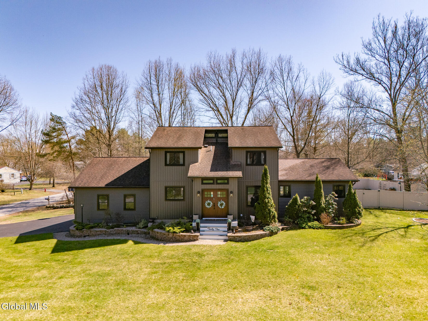 25 Kimberly Lane Moreau NY 12828