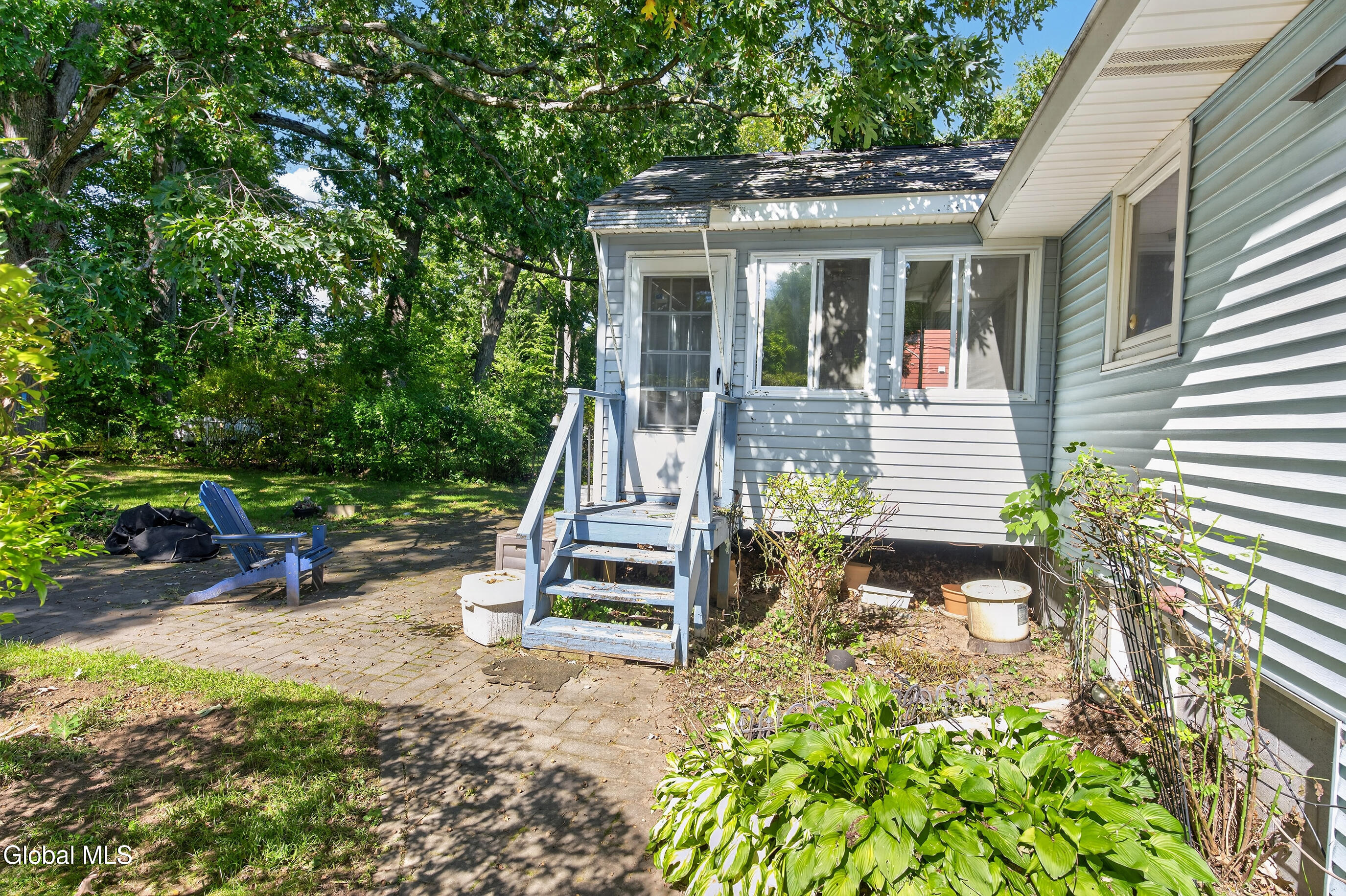 618 Via Ponderosa Schenectady NY 12303