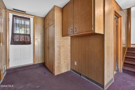 618 Via Ponderosa Schenectady NY 12303
