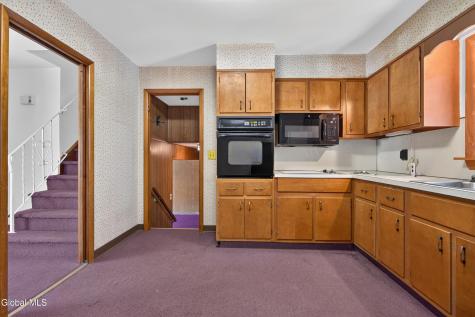 618 Via Ponderosa Schenectady NY 12303