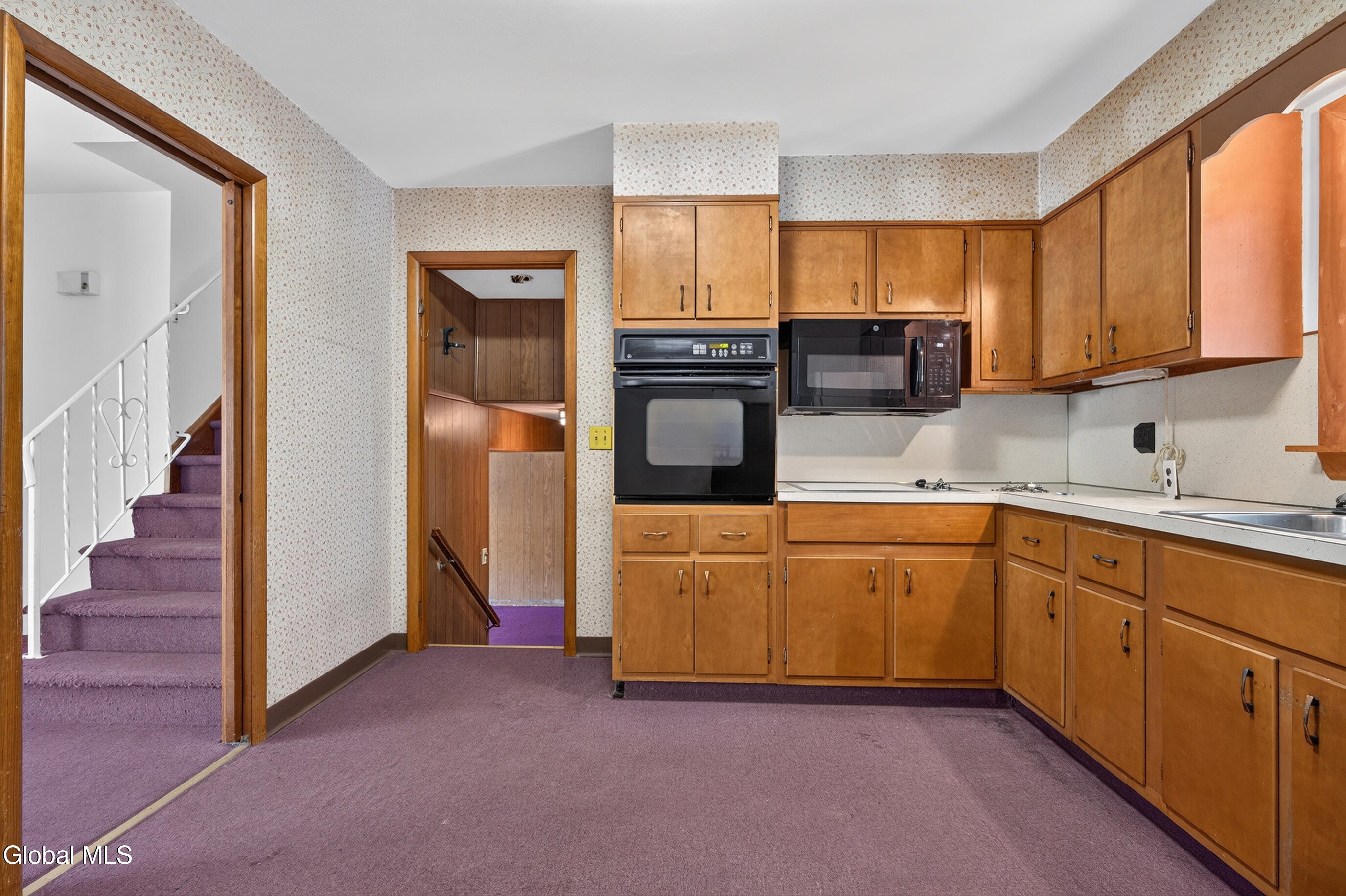 618 Via Ponderosa Schenectady NY 12303