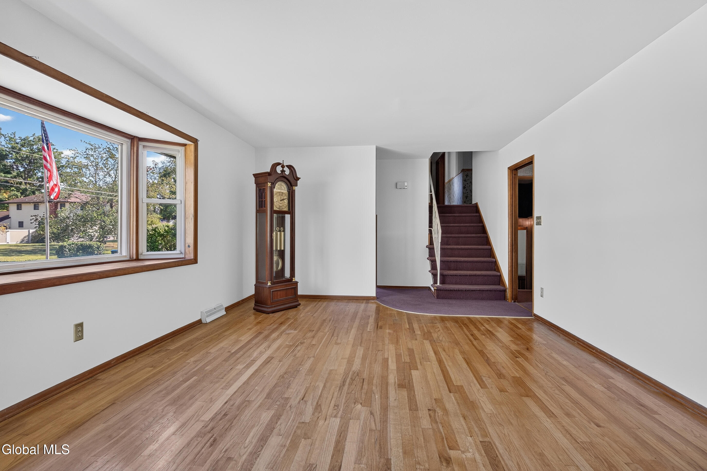 618 Via Ponderosa Schenectady NY 12303