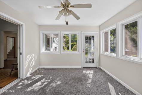 618 Via Ponderosa Schenectady NY 12303