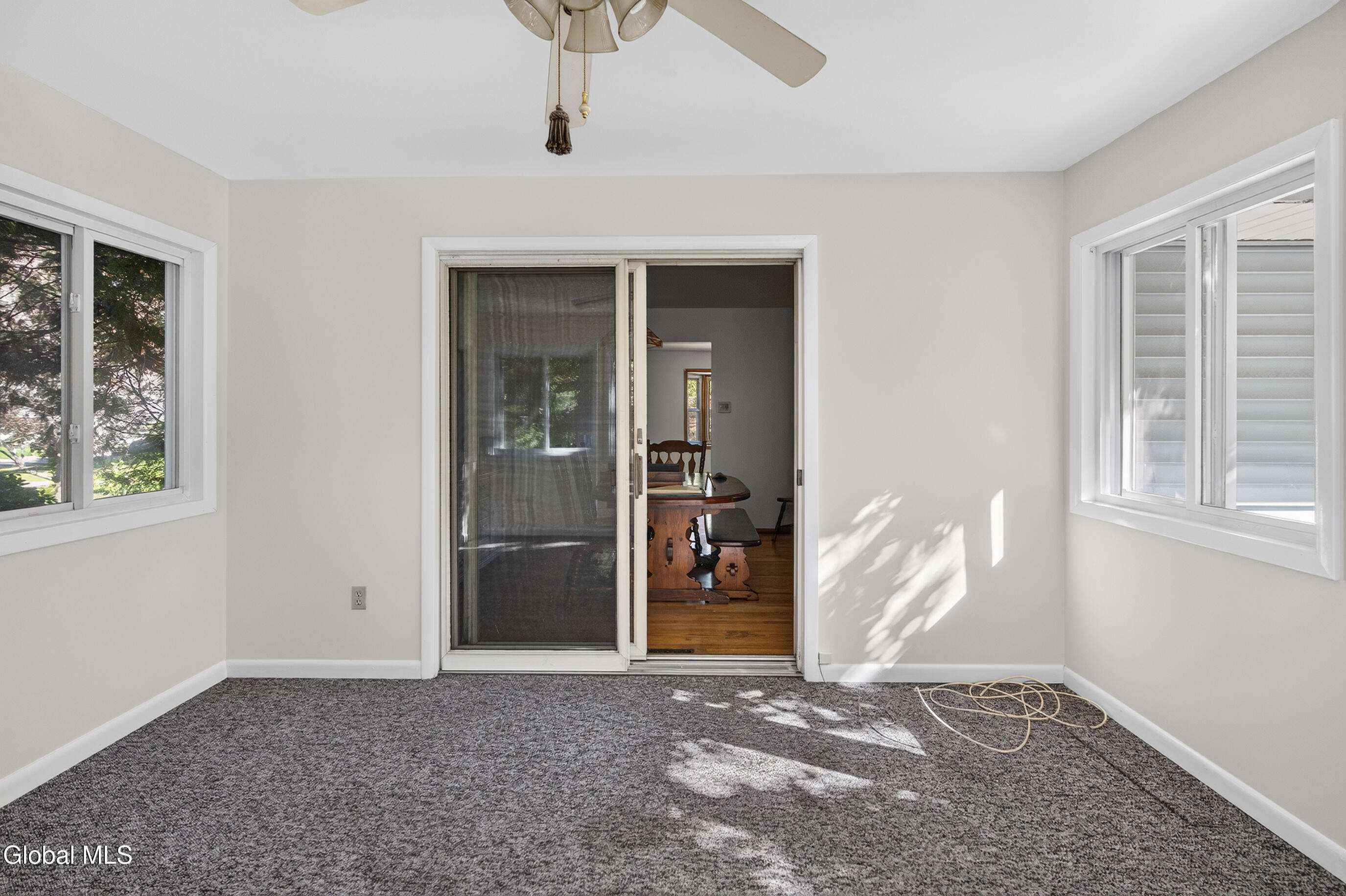 618 Via Ponderosa Schenectady NY 12303