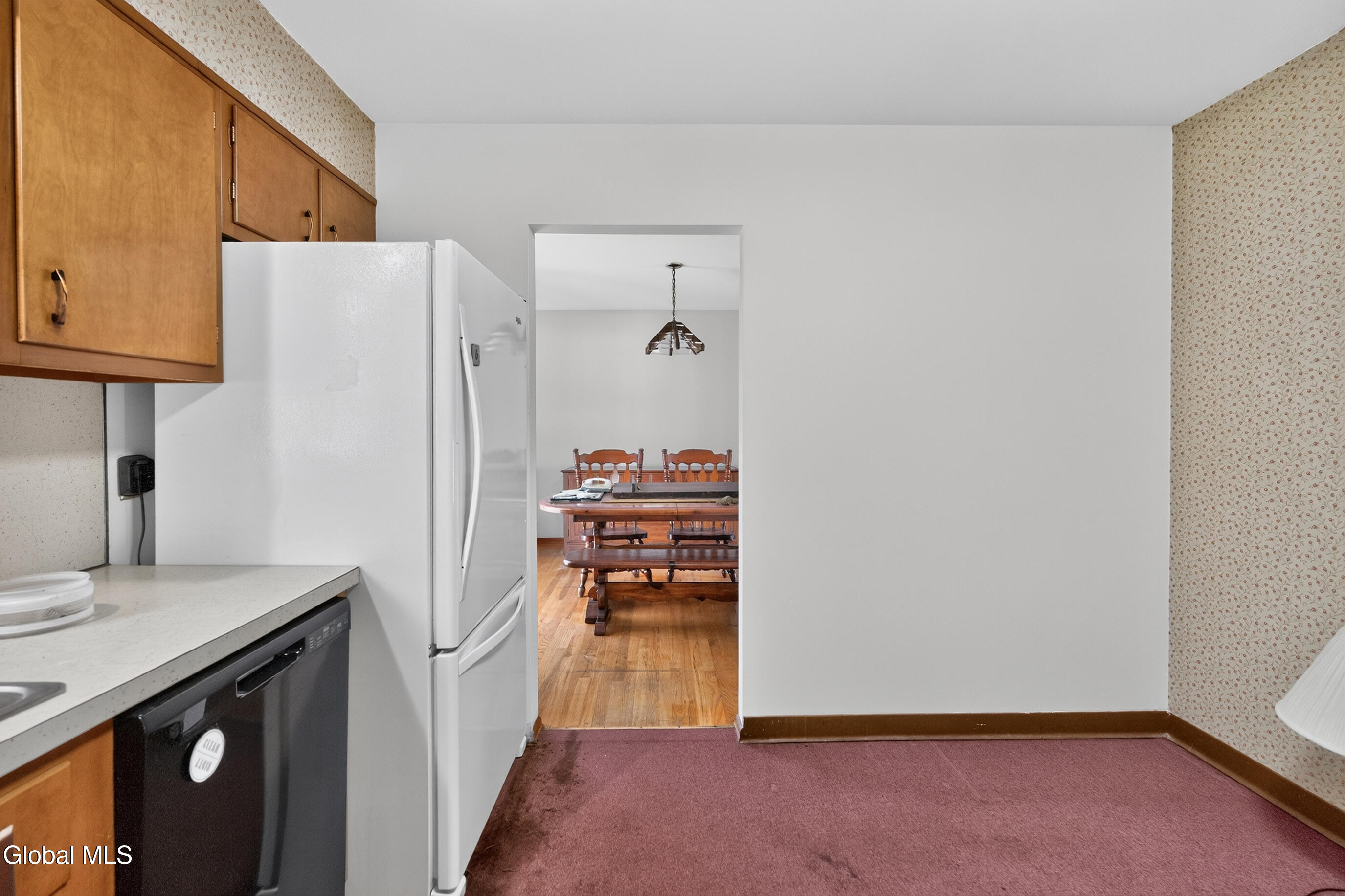 618 Via Ponderosa Schenectady NY 12303