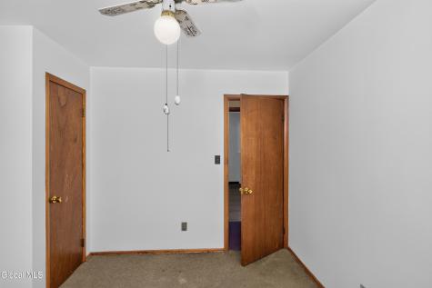 618 Via Ponderosa Schenectady NY 12303