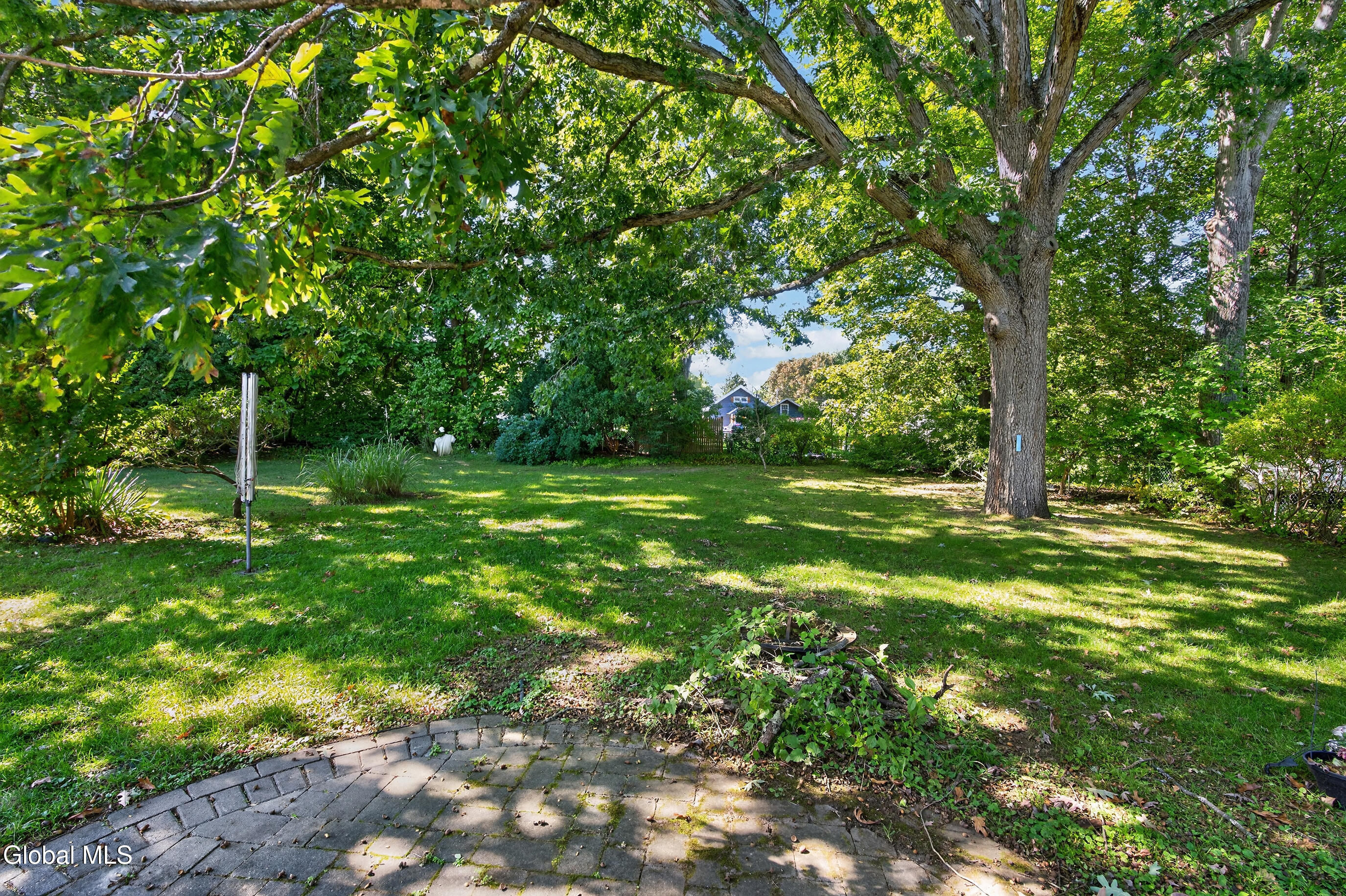 618 Via Ponderosa Schenectady NY 12303
