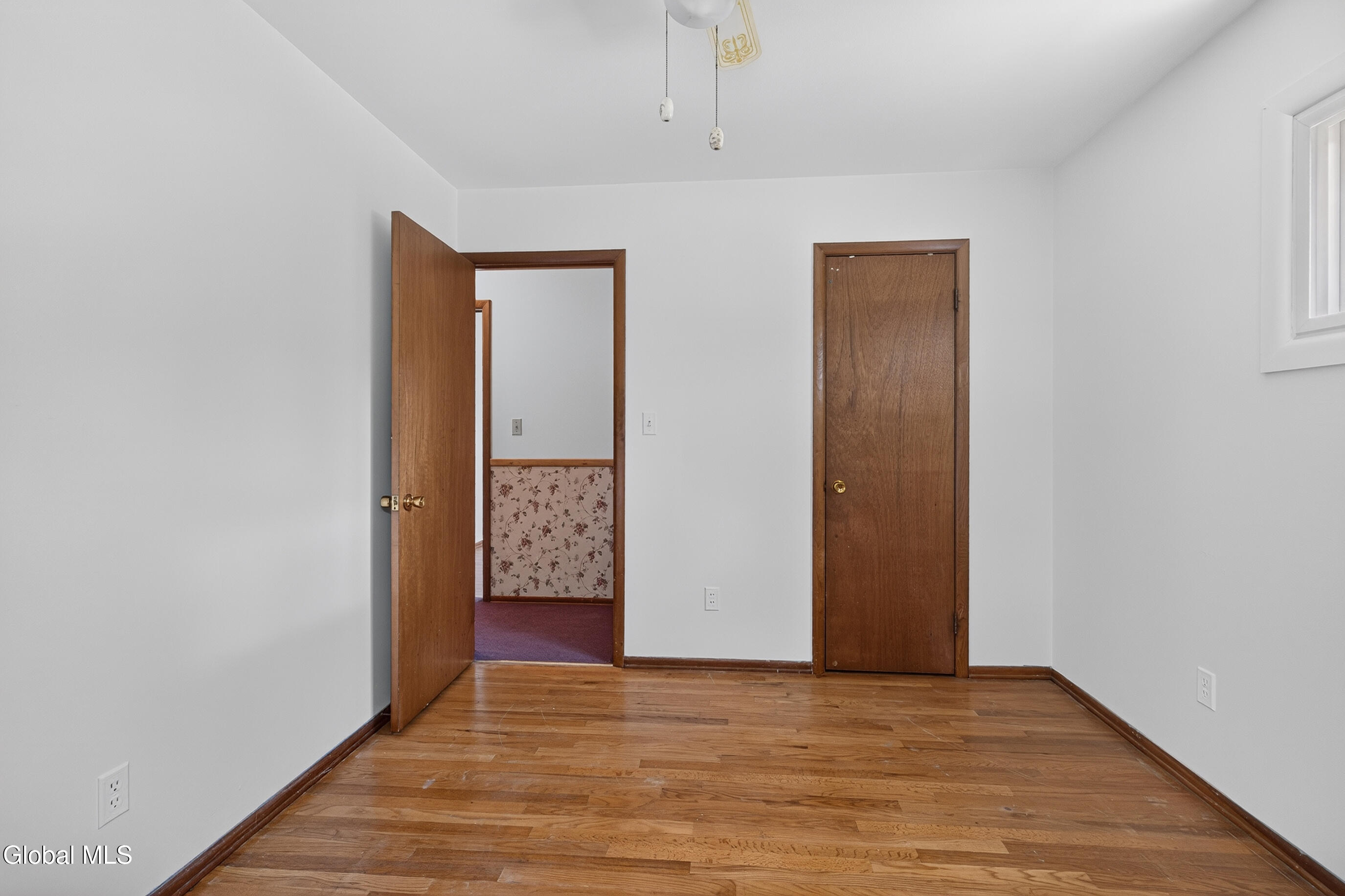 618 Via Ponderosa Schenectady NY 12303