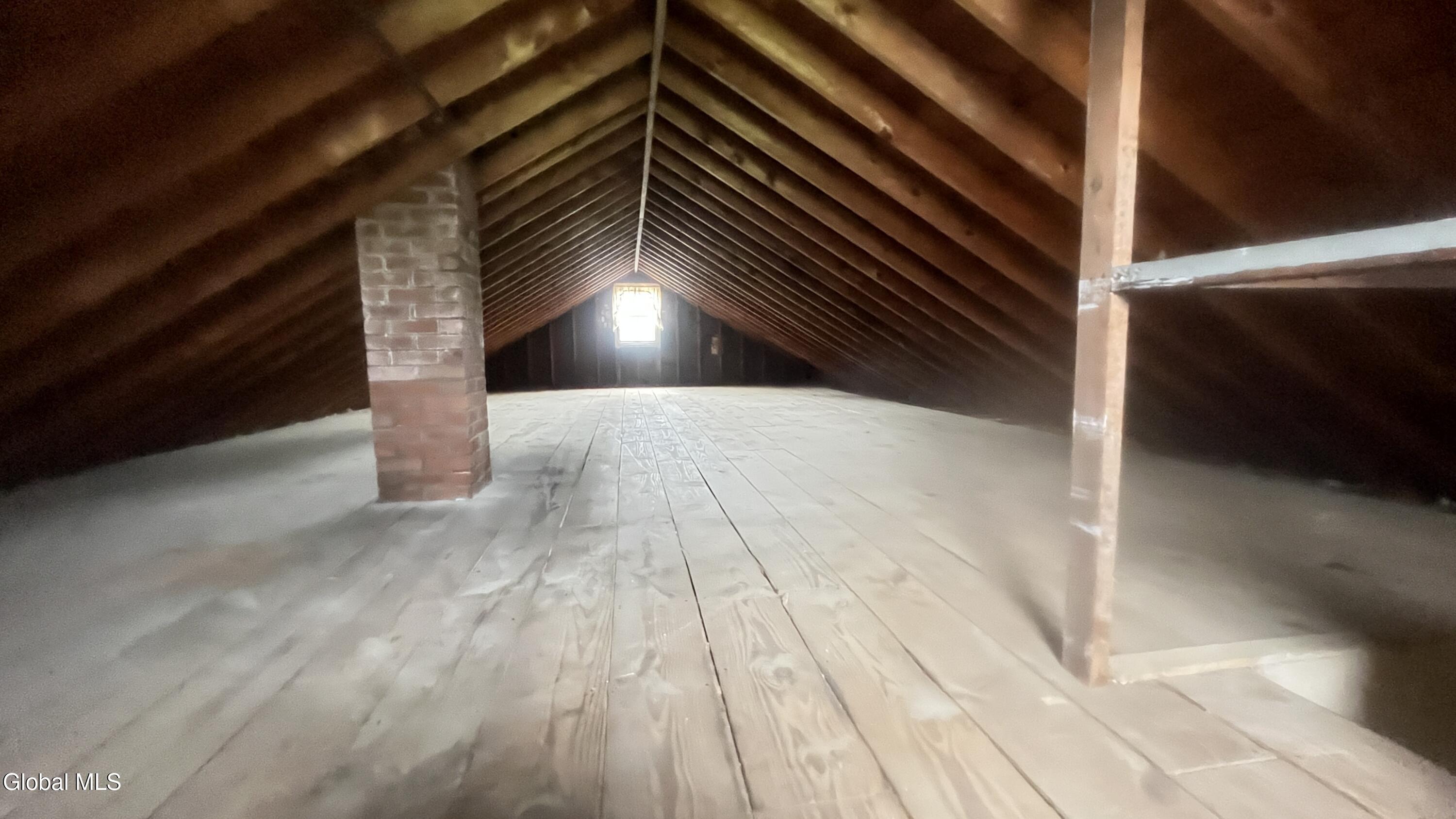 1063 Raymond Street Schenectady NY 12308