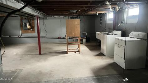 1063 Raymond Street Schenectady NY 12308