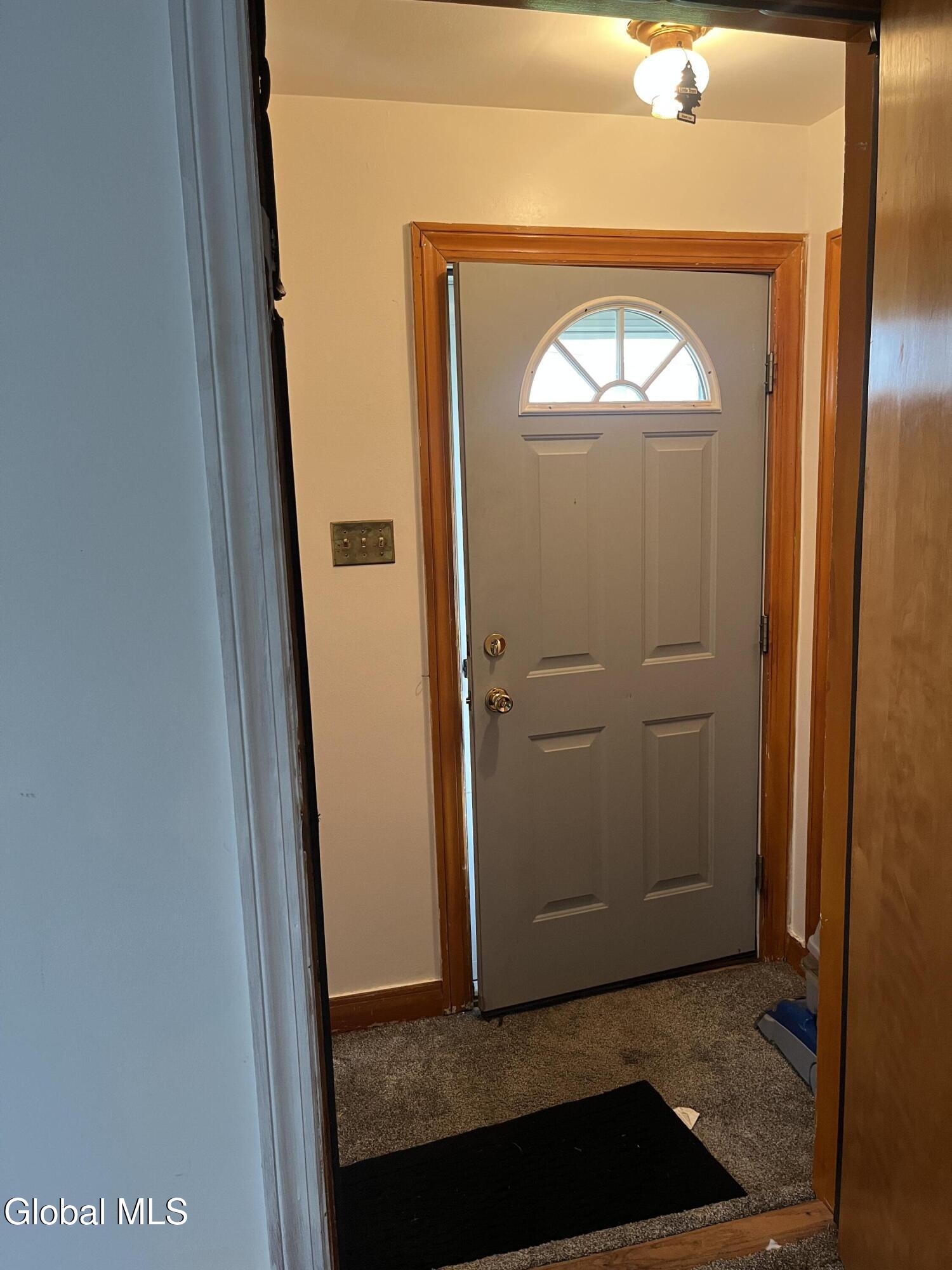 1063 Raymond Street Schenectady NY 12308