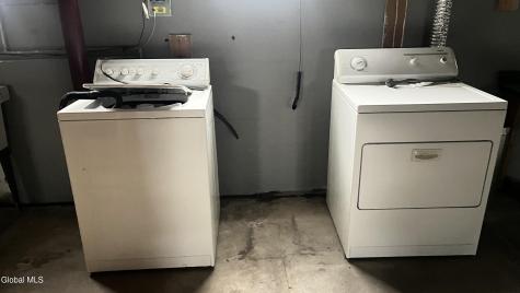 1063 Raymond Street Schenectady NY 12308