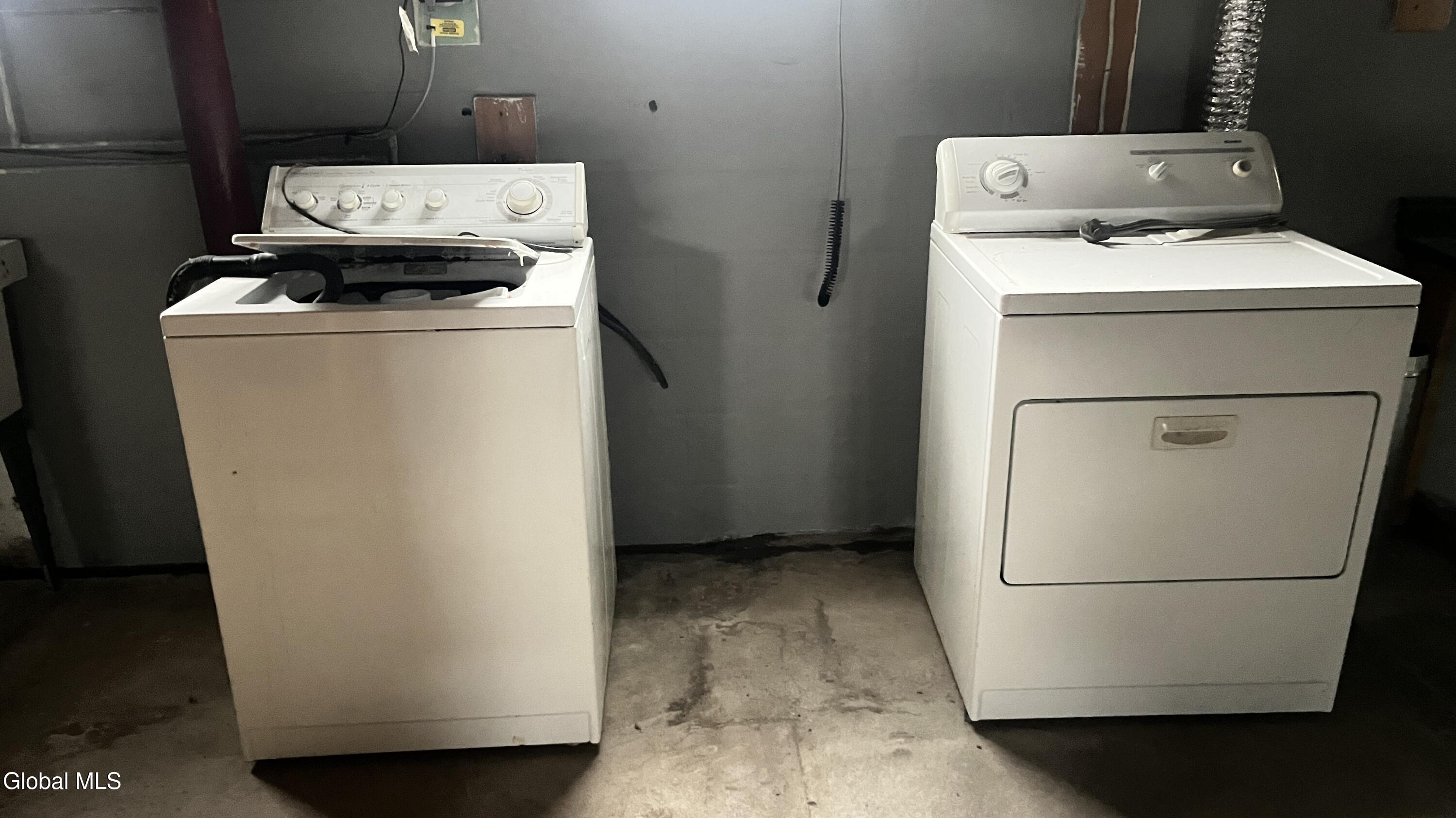 1063 Raymond Street Schenectady NY 12308