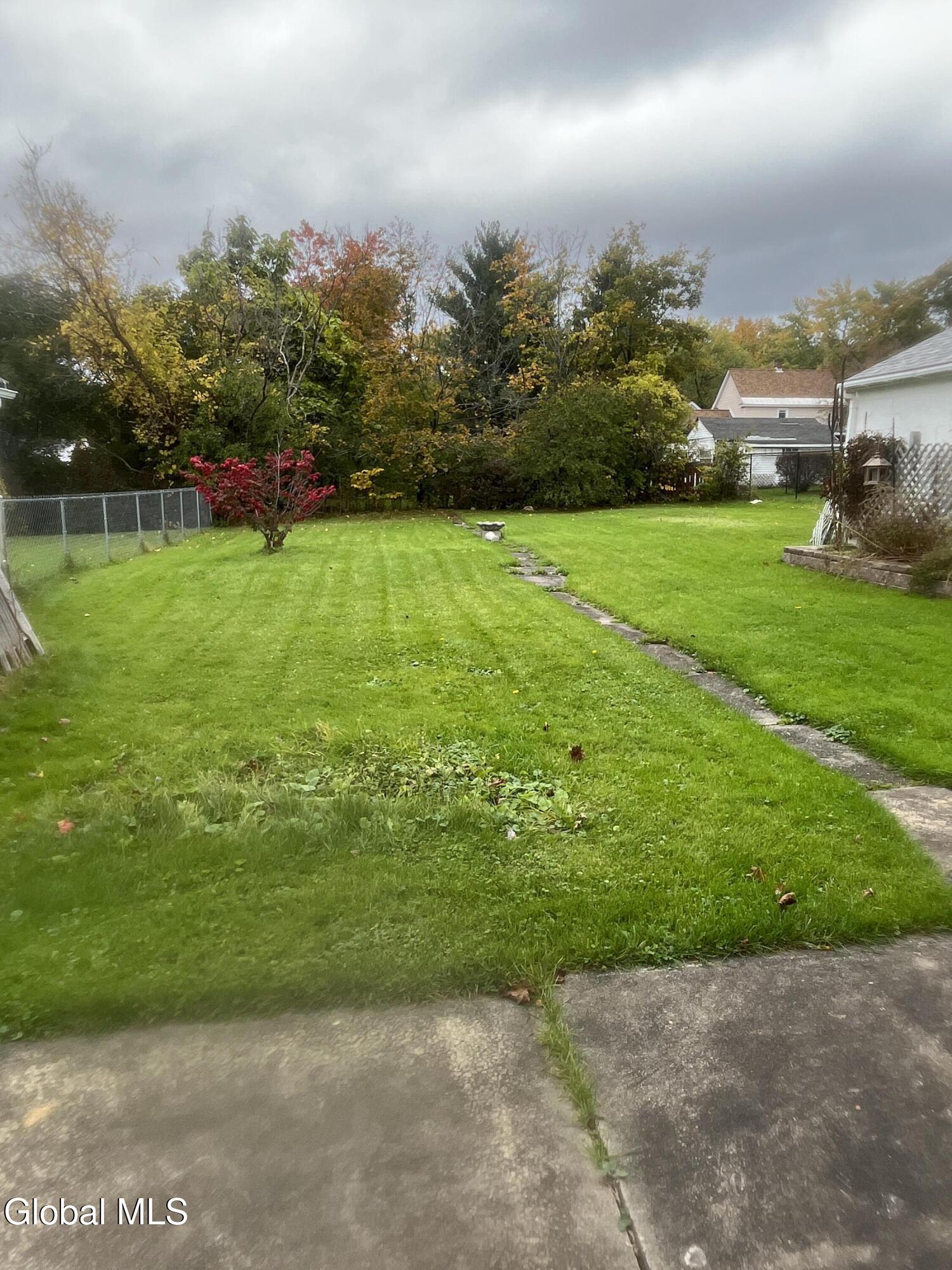 1063 Raymond Street Schenectady NY 12308