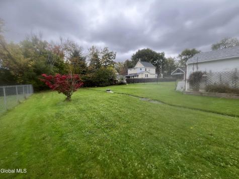 1063 Raymond Street Schenectady NY 12308