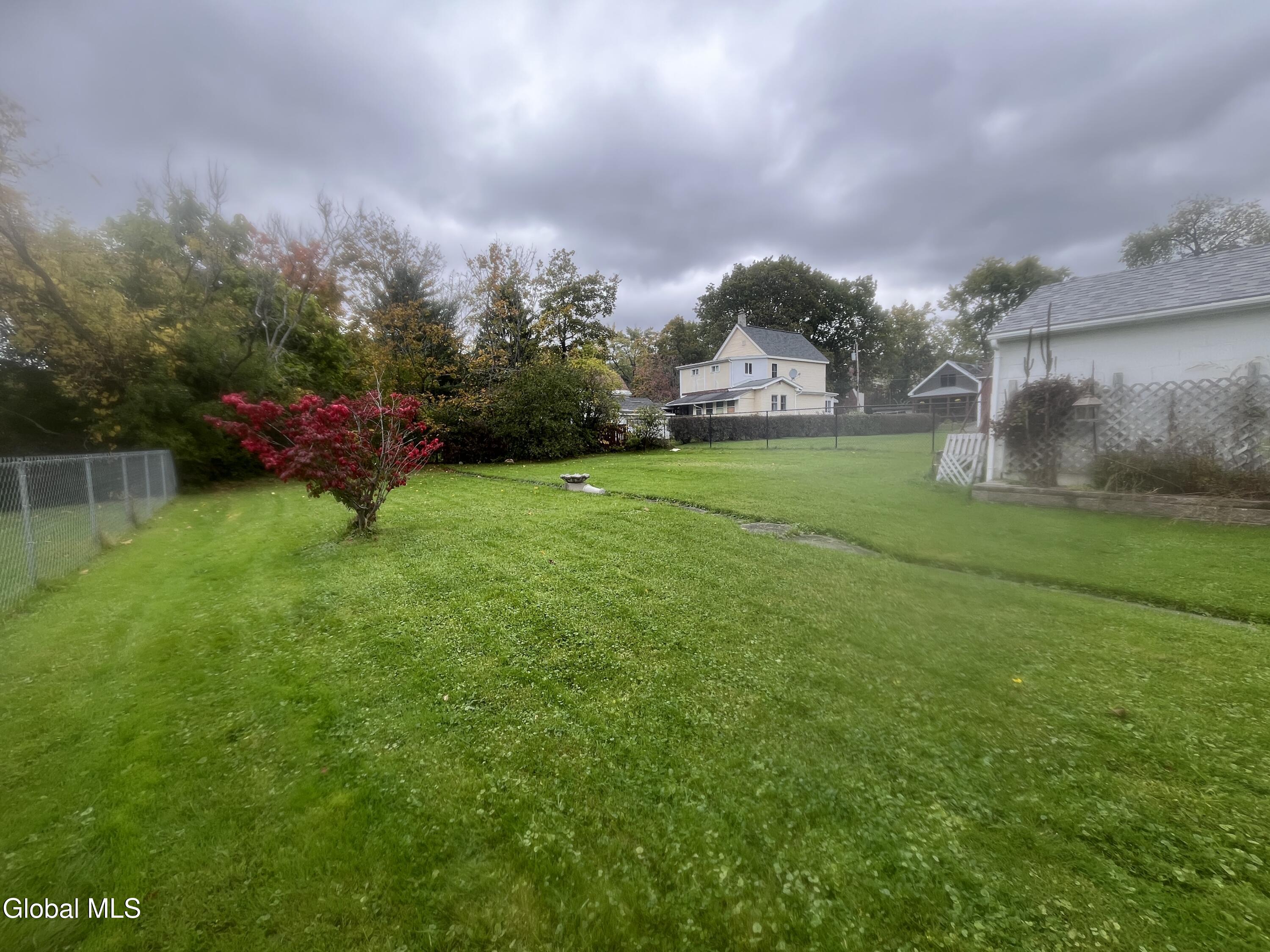 1063 Raymond Street Schenectady NY 12308