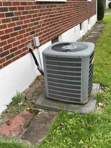 1063 Raymond Street Schenectady NY 12308