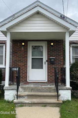 1063 Raymond Street Schenectady NY 12308