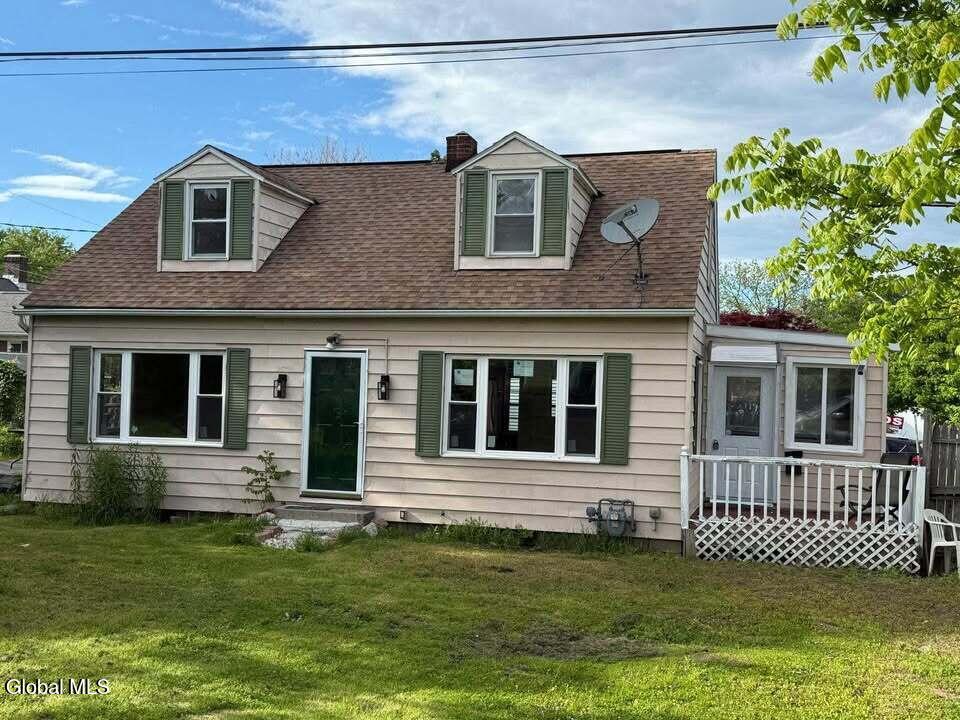 35 Conliss Avenue Cohoes NY 12047
