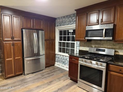 35 Conliss Avenue Cohoes NY 12047
