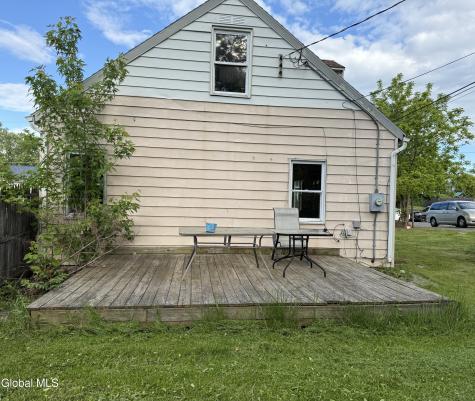 35 Conliss Avenue Cohoes NY 12047