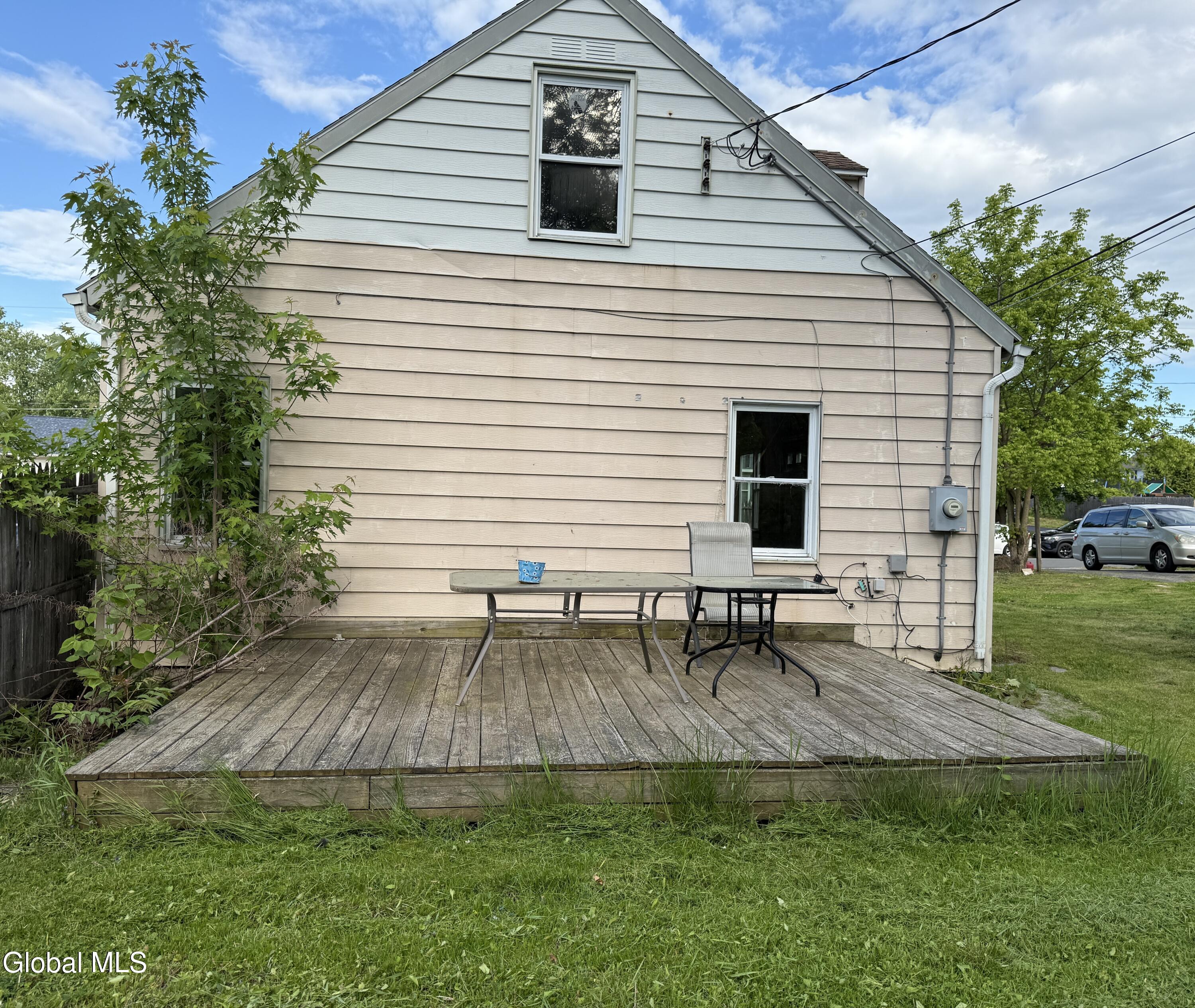 35 Conliss Avenue Cohoes NY 12047