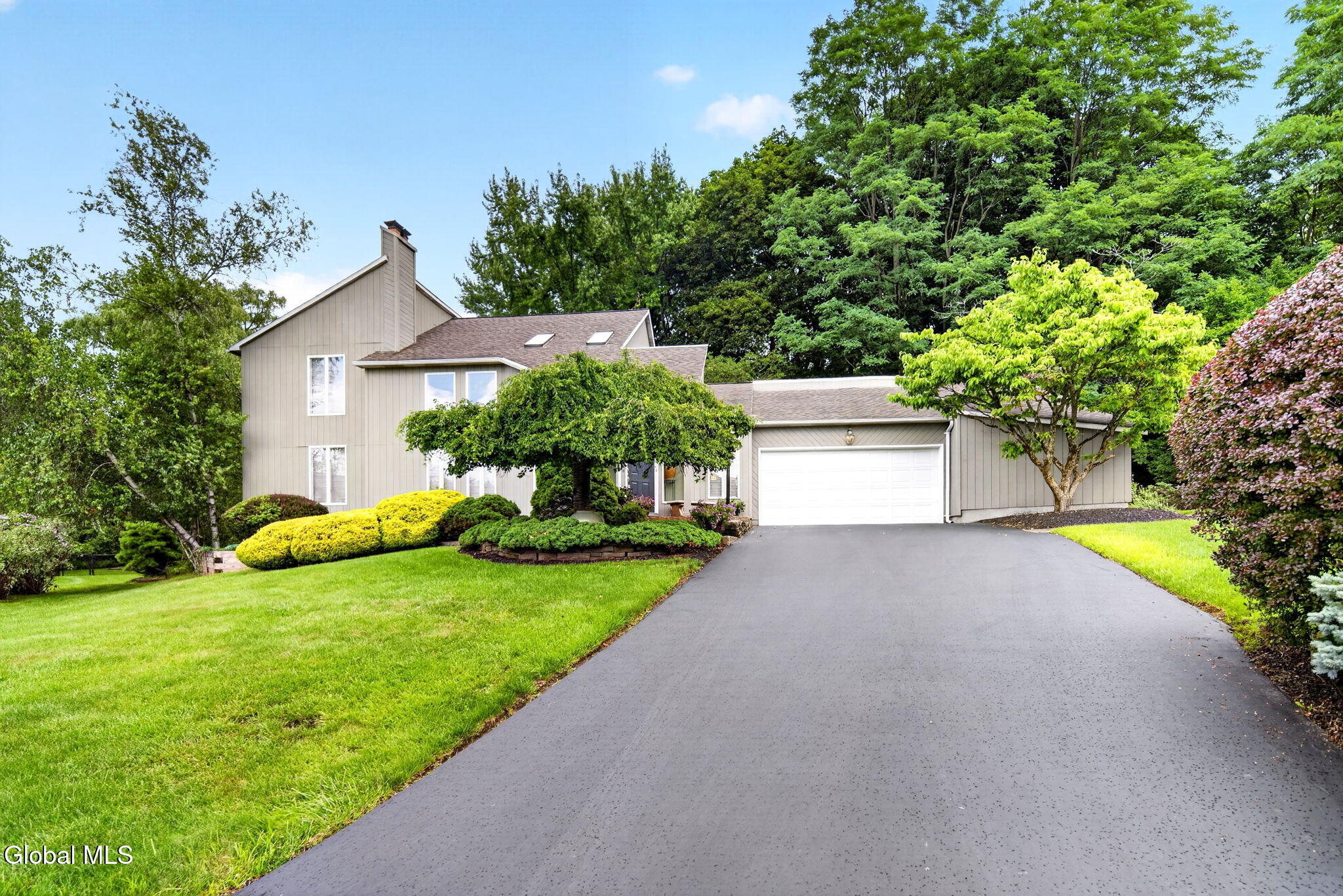 22 Olive Tree Lane Albany NY 12208