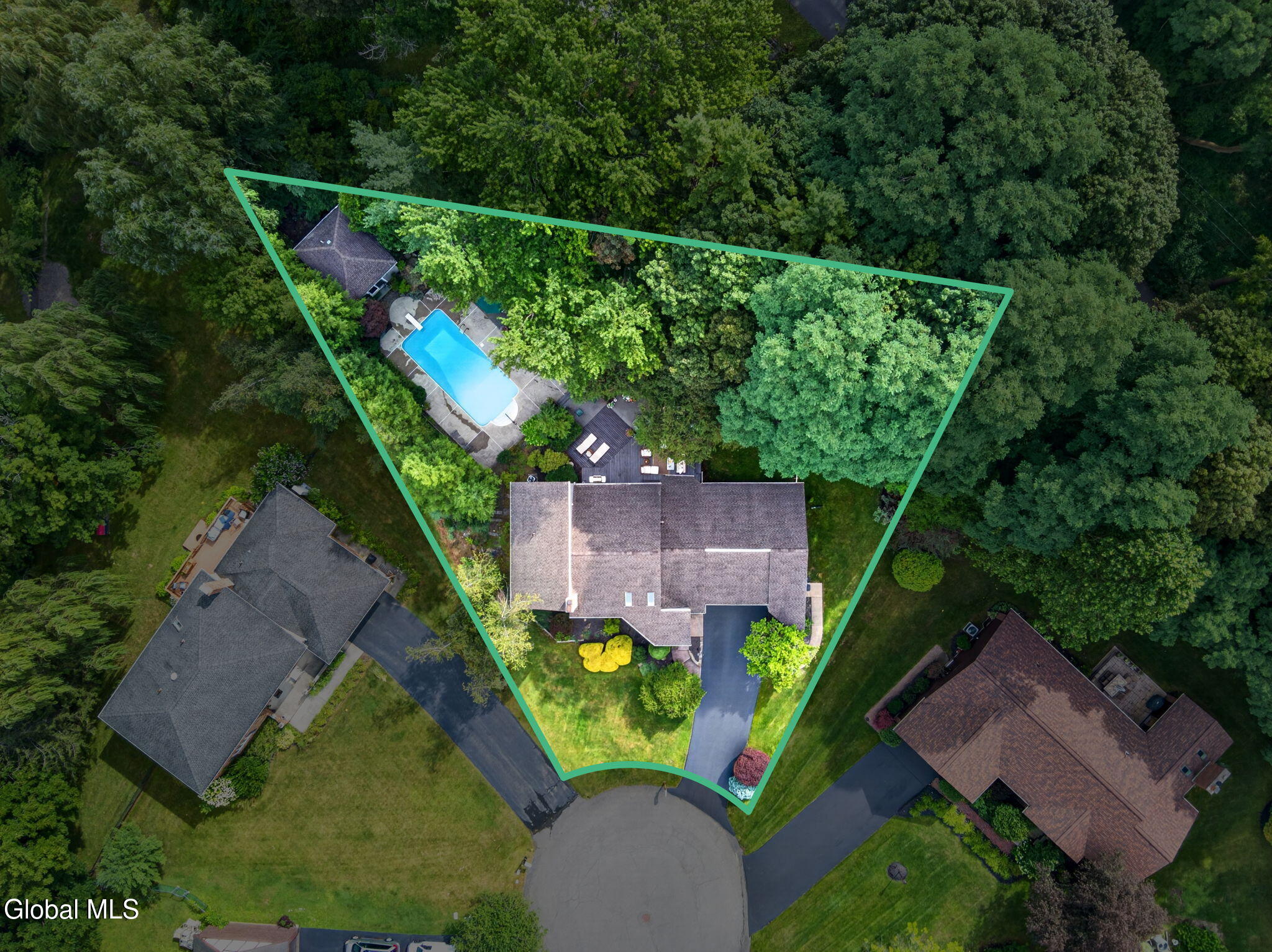 22 Olive Tree Lane Albany NY 12208