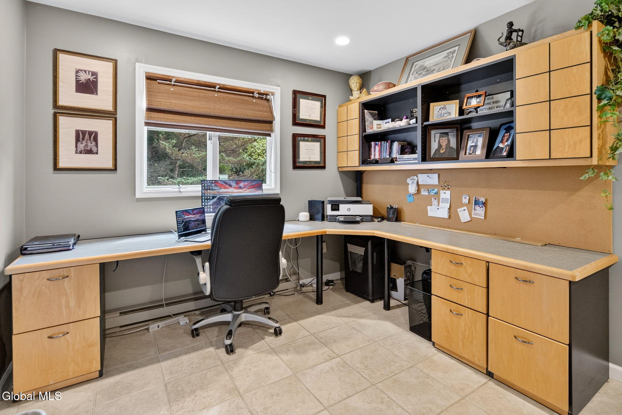 22 Olive Tree Lane Albany NY 12208