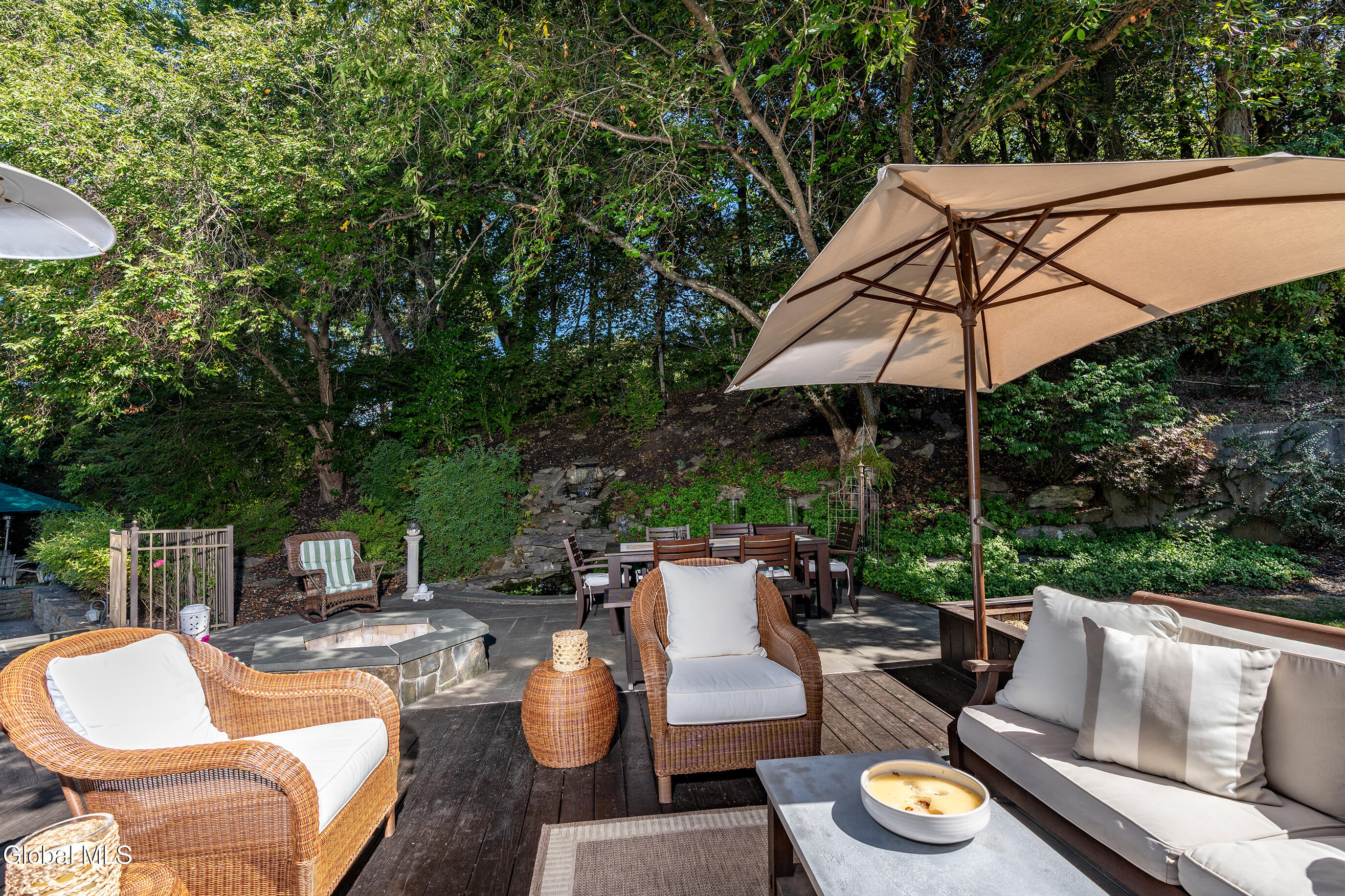 22 Olive Tree Lane Albany NY 12208