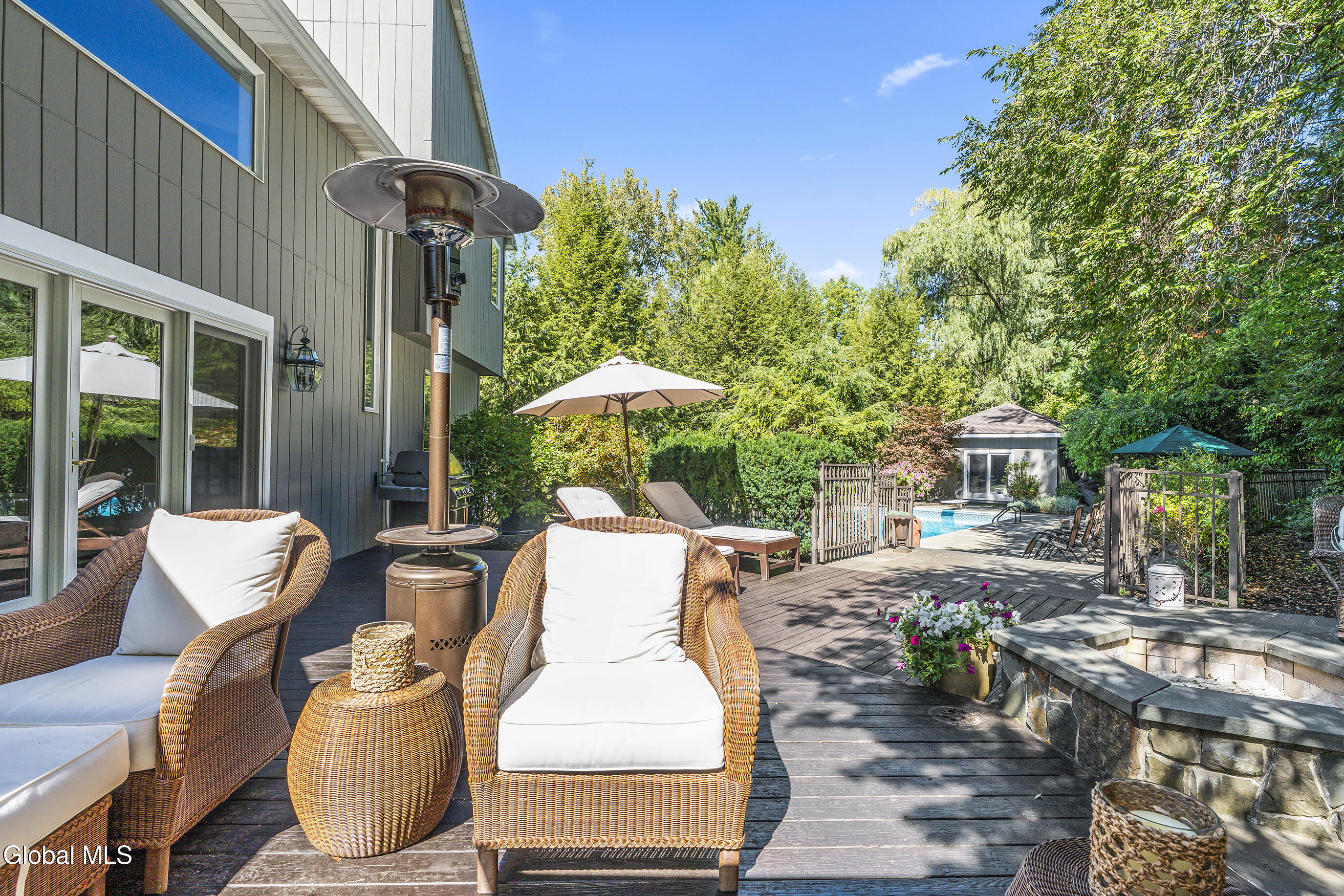 22 Olive Tree Lane Albany NY 12208
