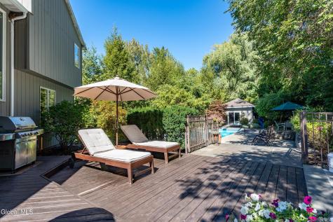 22 Olive Tree Lane Albany NY 12208