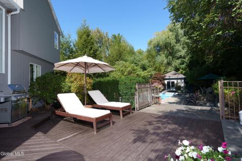 22 Olive Tree Lane Albany NY 12208
