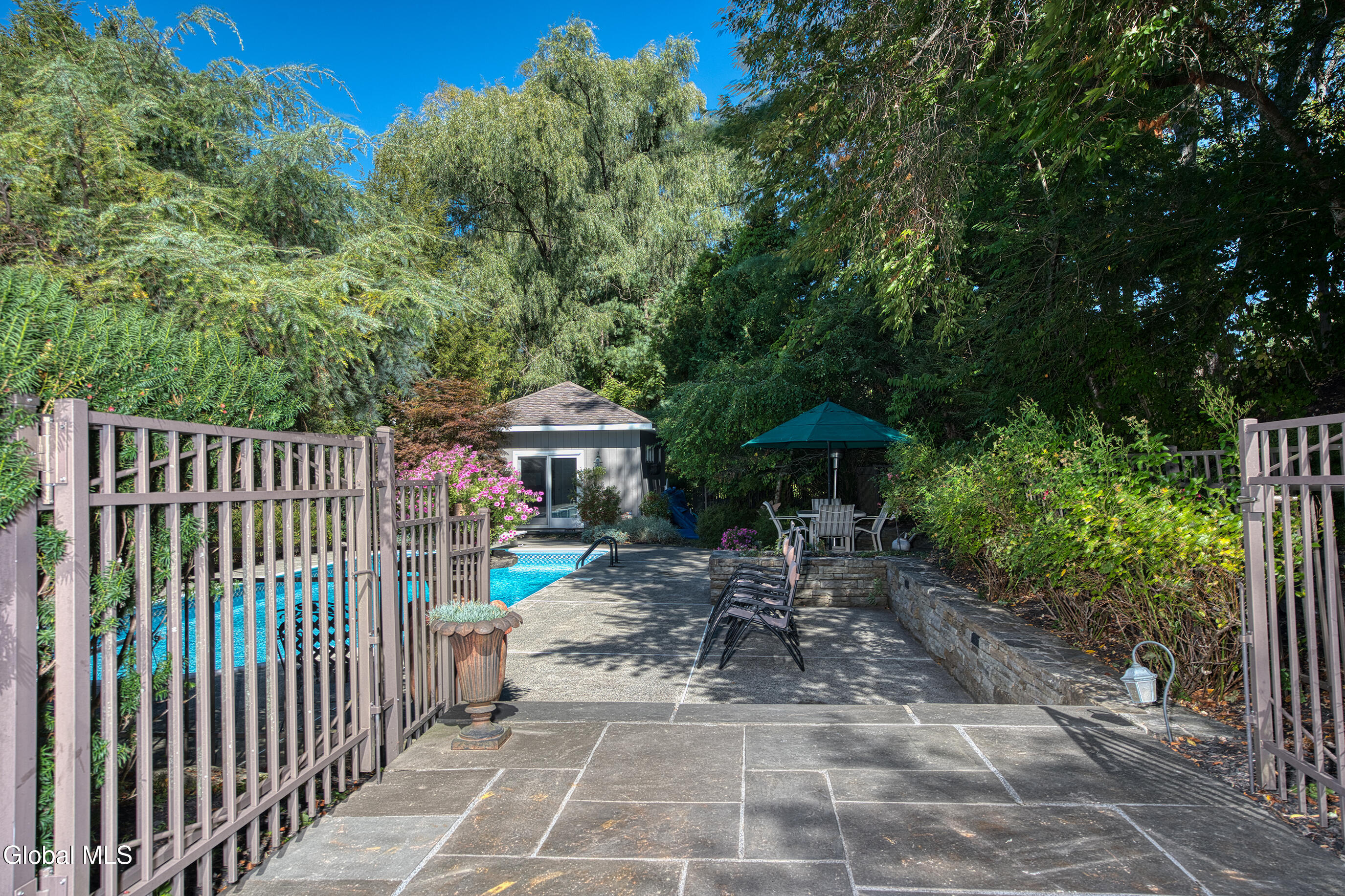 22 Olive Tree Lane Albany NY 12208