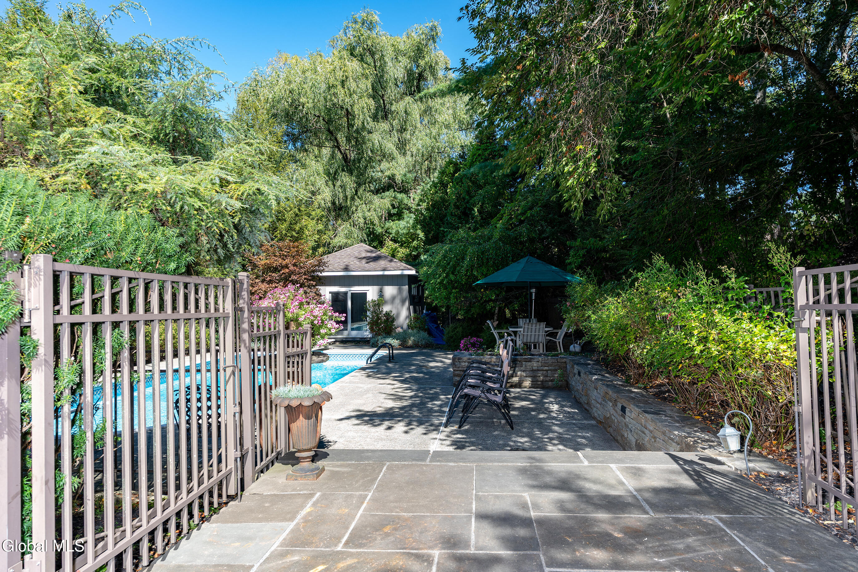 22 Olive Tree Lane Albany NY 12208
