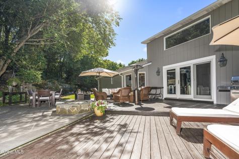 22 Olive Tree Lane Albany NY 12208
