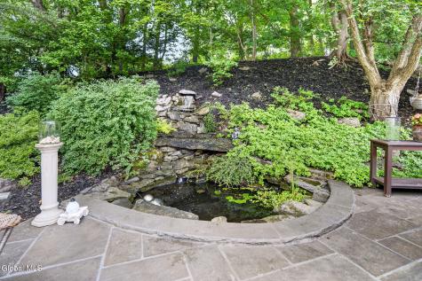 22 Olive Tree Lane Albany NY 12208