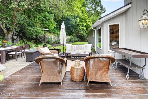 22 Olive Tree Lane Albany NY 12208
