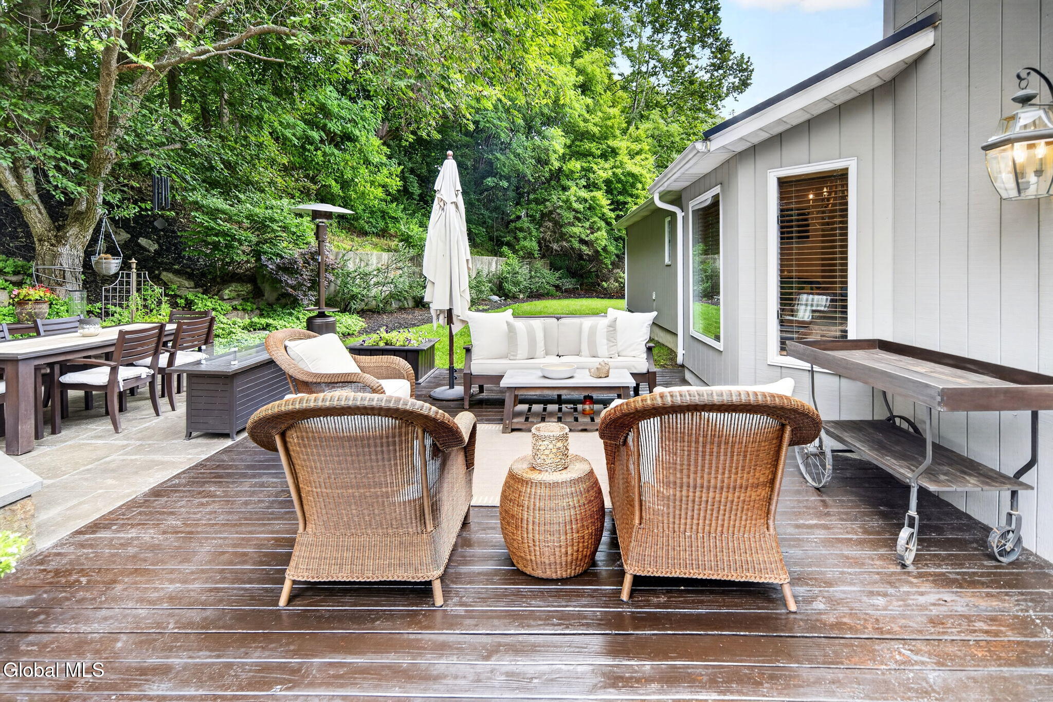 22 Olive Tree Lane Albany NY 12208