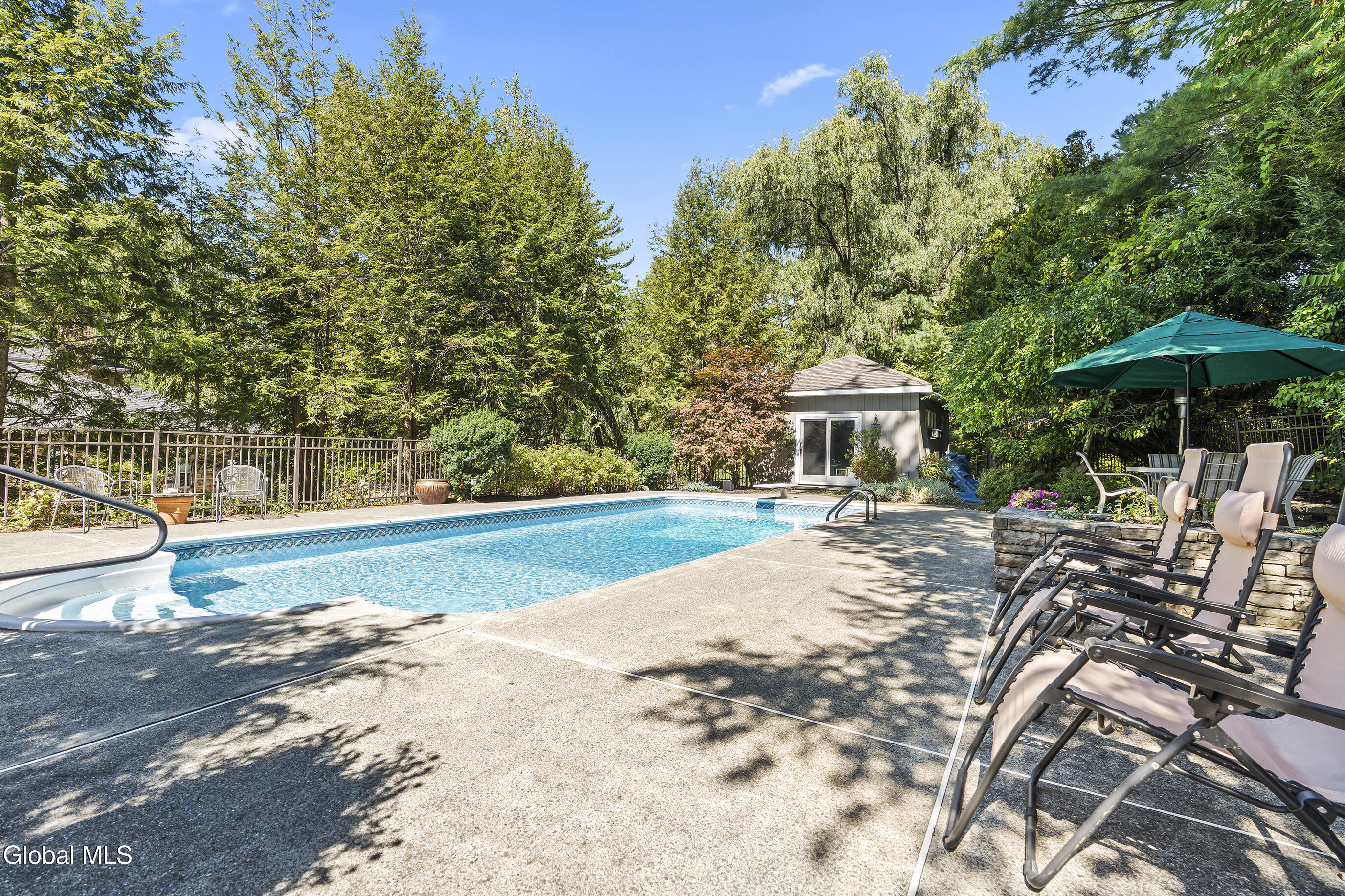 22 Olive Tree Lane Albany NY 12208