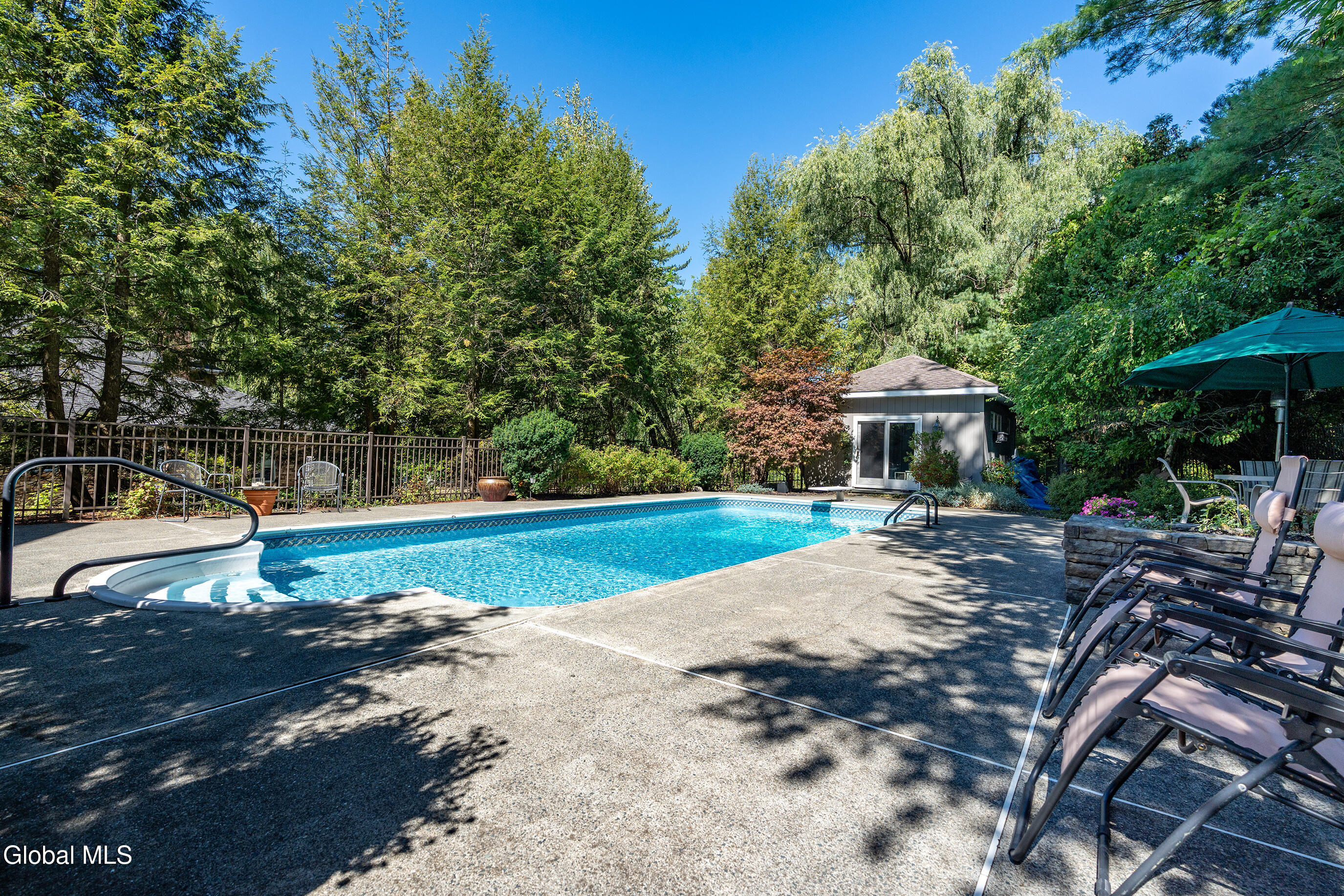 22 Olive Tree Lane Albany NY 12208