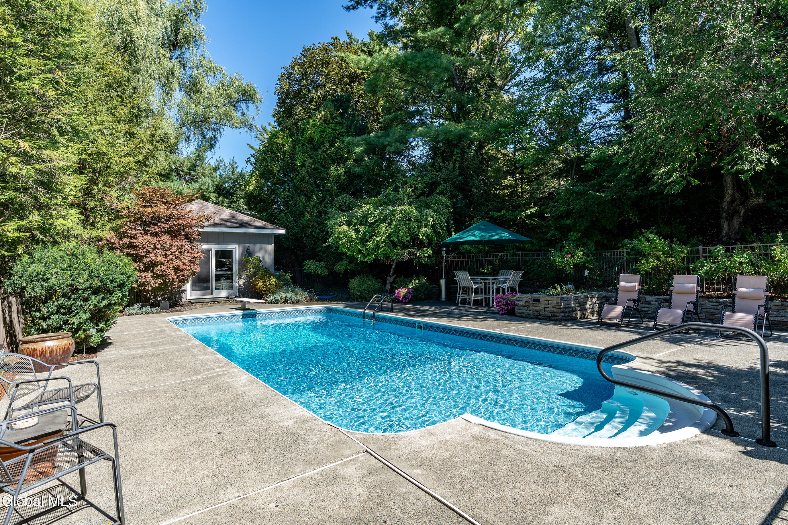 22 Olive Tree Lane Albany NY 12208