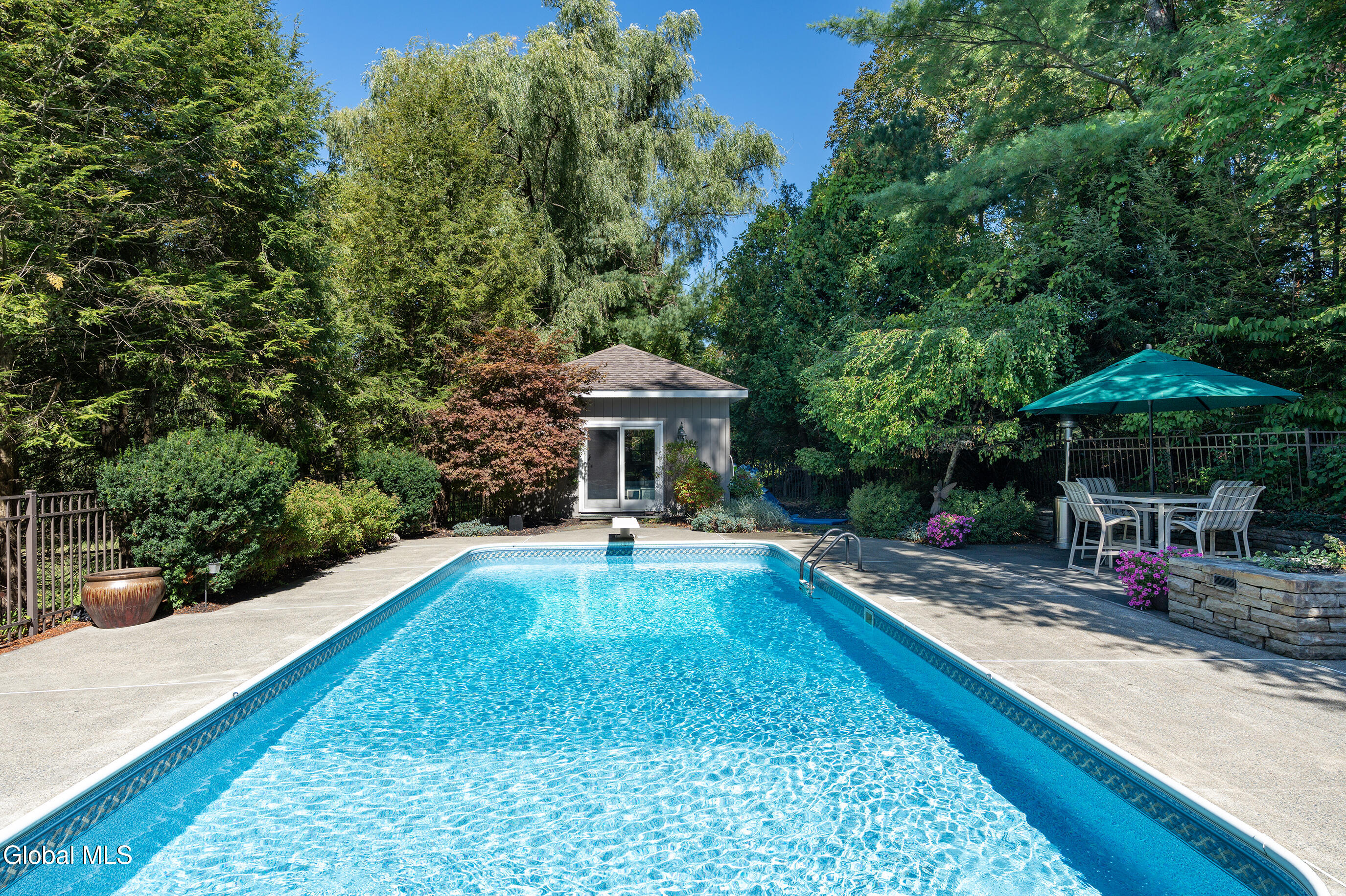 22 Olive Tree Lane Albany NY 12208