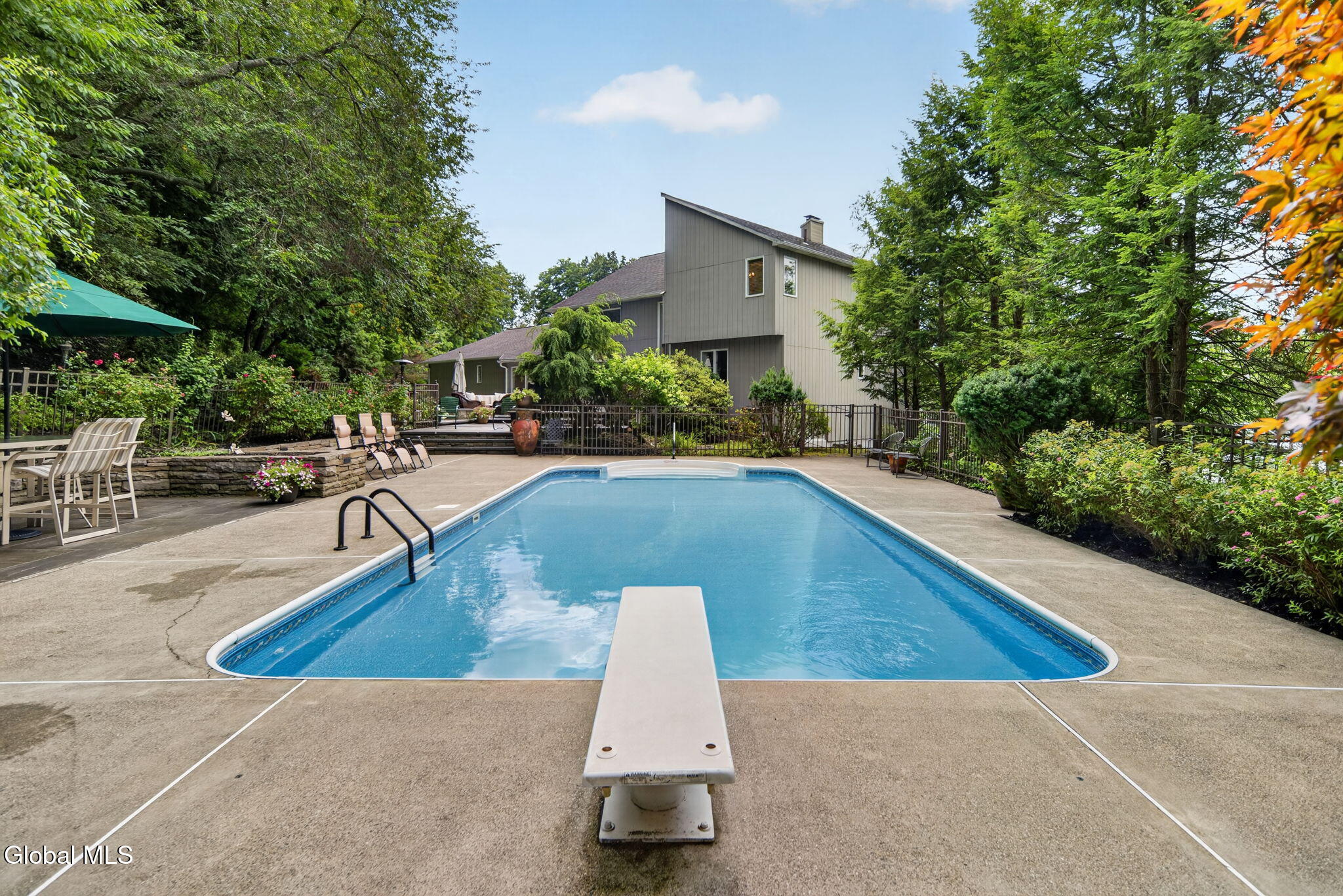 22 Olive Tree Lane Albany NY 12208