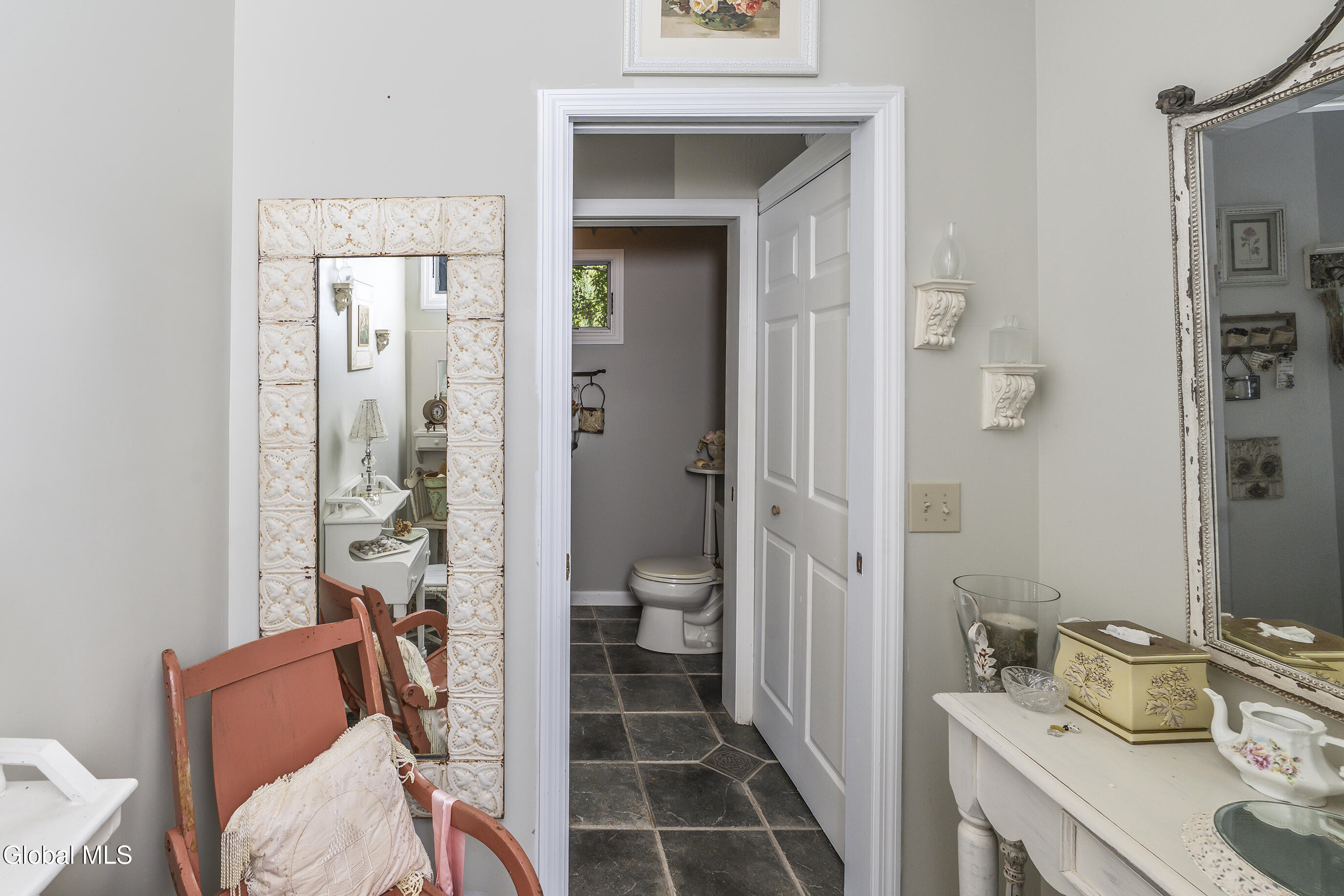 22 Olive Tree Lane Albany NY 12208